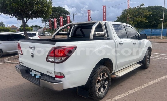 Tenga Tsaru Mazda BT-50 Chena Mota in Maputo in Maputo Tenga Tsaru Mazda BT-50 Chena Mota in Maputo in Maputo