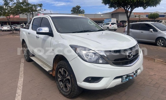 Tenga Tsaru Mazda BT-50 Chena Mota in Maputo in Maputo Tenga Tsaru Mazda BT-50 Chena Mota in Maputo in Maputo