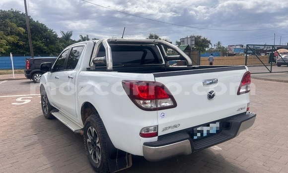 Tenga Tsaru Mazda BT-50 Chena Mota in Maputo in Maputo Tenga Tsaru Mazda BT-50 Chena Mota in Maputo in Maputo