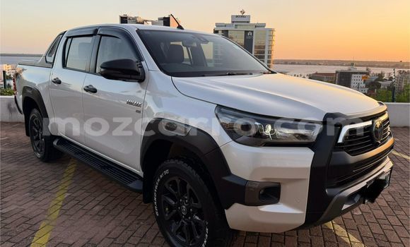 Buy New Toyota Hilux White Car in Maputo in Maputo Buy New Toyota Hilux White Car in Maputo in Maputo