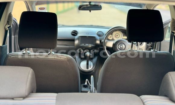 Tenga Tsaru Mazda Demio Nhema Mota in Maputo in Maputo Tenga Tsaru Mazda Demio Nhema Mota in Maputo in Maputo