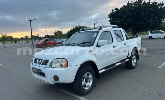 Comprar Usado Nissan Hardbody Branco Carro em Maputo em Maputo