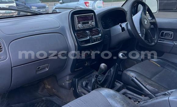 Comprar Usado Nissan Hardbody Branco Carro em Maputo em Maputo Comprar Usado Nissan Hardbody Branco Carro em Maputo em Maputo