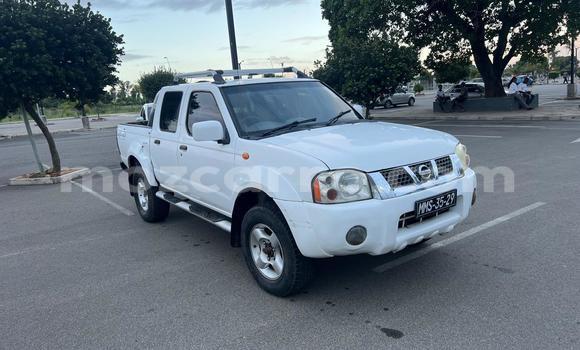 Comprar Usado Nissan Hardbody Branco Carro em Maputo em Maputo Comprar Usado Nissan Hardbody Branco Carro em Maputo em Maputo