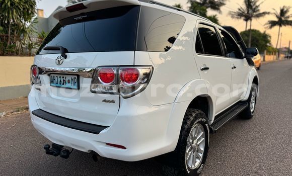 Tenga Tsaru Toyota Fortuner Chena Mota in Maputo in Maputo Tenga Tsaru Toyota Fortuner Chena Mota in Maputo in Maputo