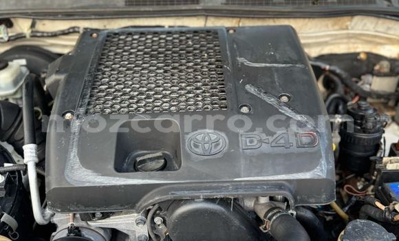 Nunua Ilio tumika Toyota Fortuner Nyeupe Gari ndani ya Maputo nchini Maputo Nunua Ilio tumika Toyota Fortuner Nyeupe Gari ndani ya Maputo nchini Maputo
