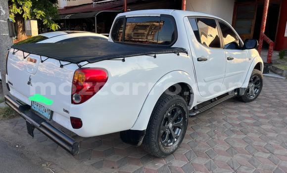 Buy Used Mitsubishi Triton White Car in Maputo in Maputo Buy Used Mitsubishi Triton White Car in Maputo in Maputo