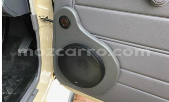 Comprar Usado Toyota Land Cruiser Bege Carro em Maputo em Maputo Comprar Usado Toyota Land Cruiser Bege Carro em Maputo em Maputo