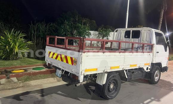 Buy Used Toyota Dyna White Car in Maputo in Maputo Buy Used Toyota Dyna White Car in Maputo in Maputo