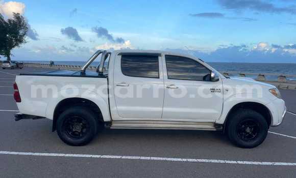 Comprar Usado Toyota Hilux Branco Carro em Maputo em Maputo Comprar Usado Toyota Hilux Branco Carro em Maputo em Maputo