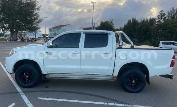Comprar Usado Toyota Hilux Branco Carro em Maputo em Maputo Comprar Usado Toyota Hilux Branco Carro em Maputo em Maputo