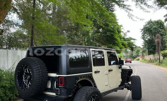 Nunua Ilio tumika Jeep Wrangler Brown Gari ndani ya Maputo nchini Maputo Nunua Ilio tumika Jeep Wrangler Brown Gari ndani ya Maputo nchini Maputo