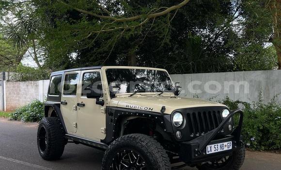 Nunua Ilio tumika Jeep Wrangler Brown Gari ndani ya Maputo nchini Maputo Nunua Ilio tumika Jeep Wrangler Brown Gari ndani ya Maputo nchini Maputo