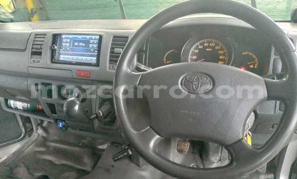 Nunua Ilio tumika Toyota Hiace Nyingine Gari ndani ya Maputo nchini Maputo Nunua Ilio tumika Toyota Hiace Nyingine Gari ndani ya Maputo nchini Maputo