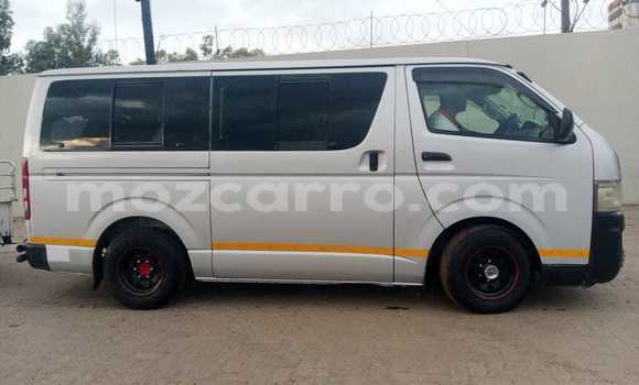 Nunua Ilio tumika Toyota Hiace Nyingine Gari ndani ya Maputo nchini Maputo Nunua Ilio tumika Toyota Hiace Nyingine Gari ndani ya Maputo nchini Maputo