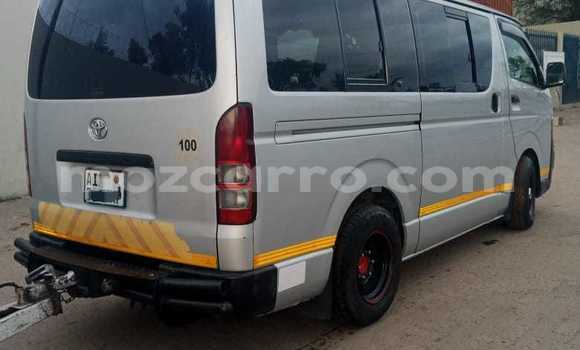Nunua Ilio tumika Toyota Hiace Nyingine Gari ndani ya Maputo nchini Maputo Nunua Ilio tumika Toyota Hiace Nyingine Gari ndani ya Maputo nchini Maputo
