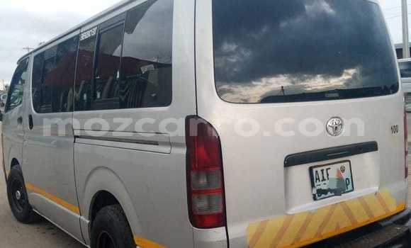 Nunua Ilio tumika Toyota Hiace Nyingine Gari ndani ya Maputo nchini Maputo Nunua Ilio tumika Toyota Hiace Nyingine Gari ndani ya Maputo nchini Maputo