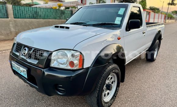 Comprar Usado Nissan Hardbody Branco Carro em Maputo em Maputo Comprar Usado Nissan Hardbody Branco Carro em Maputo em Maputo