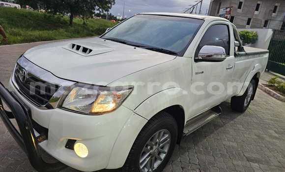 Buy Used Toyota Hilux White Car in Maputo in Maputo Buy Used Toyota Hilux White Car in Maputo in Maputo