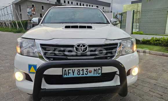 Buy Used Toyota Hilux White Car in Maputo in Maputo Buy Used Toyota Hilux White Car in Maputo in Maputo