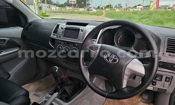 Buy Used Toyota Hilux White Car in Maputo in Maputo Buy Used Toyota Hilux White Car in Maputo in Maputo