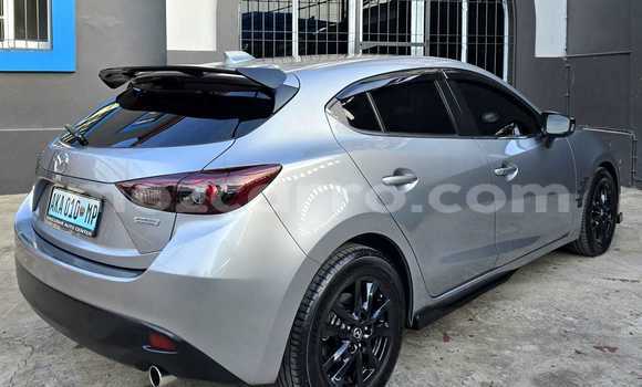 Tenga Tsaru Mazda Axela Sirivha Mota in Maputo in Maputo Tenga Tsaru Mazda Axela Sirivha Mota in Maputo in Maputo