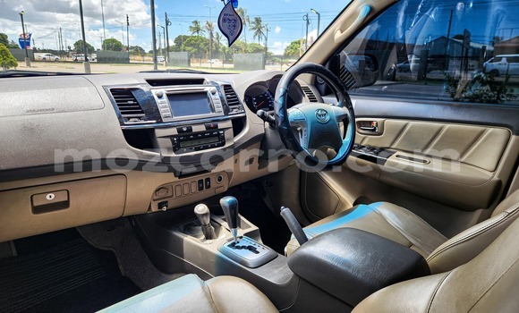 Buy Used Toyota Hilux White Car in Maputo in Maputo Buy Used Toyota Hilux White Car in Maputo in Maputo