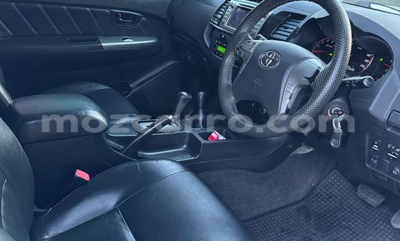 Tenga Tsaru Toyota Hilux Chena Mota in Maputo in Maputo Tenga Tsaru Toyota Hilux Chena Mota in Maputo in Maputo