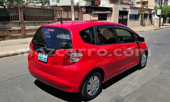 Buy Used Honda Fit Red Car in Maputo in Maputo Buy Used Honda Fit Red Car in Maputo in Maputo