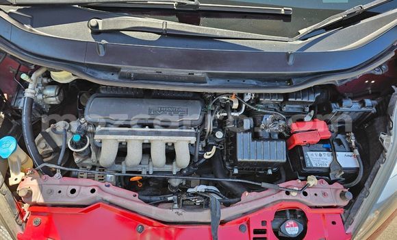 Nunua Ilio tumika Honda Fit Nyekundu Gari ndani ya Maputo nchini Maputo Nunua Ilio tumika Honda Fit Nyekundu Gari ndani ya Maputo nchini Maputo