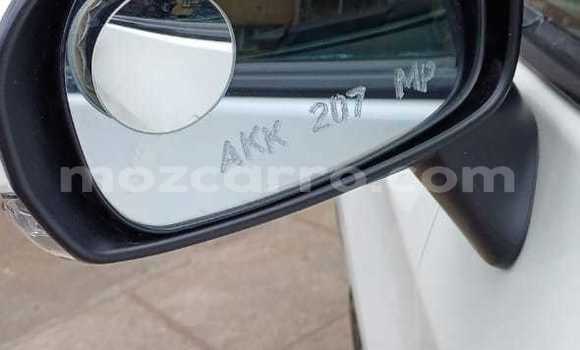 Nunua Ilio tumika Toyota Ractis Nyeupe Gari ndani ya Maputo nchini Maputo Nunua Ilio tumika Toyota Ractis Nyeupe Gari ndani ya Maputo nchini Maputo