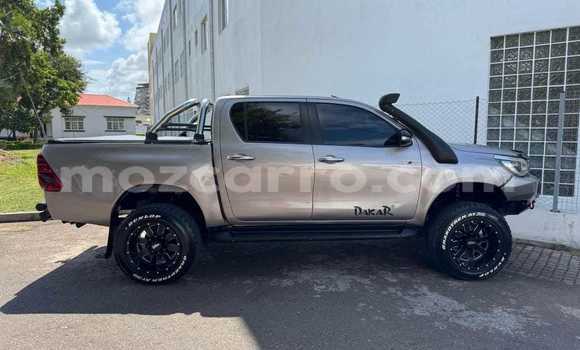Nunua Ilio tumika Toyota Hilux Nyingine Gari ndani ya Maputo nchini Maputo
