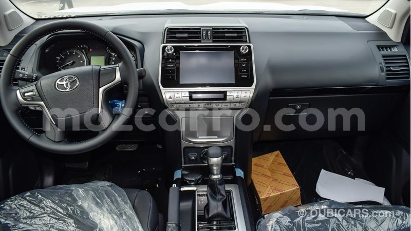 Big with watermark toyota land cruiser cabo delgado import dubai 6051