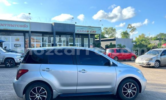 Nunua Ilio tumika Toyota IST Nyingine Gari ndani ya Maputo nchini Maputo