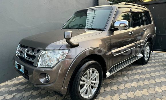 Tenga Tsaru Mitsubishi Pajero Bhurawuni Mota in Maputo in Maputo