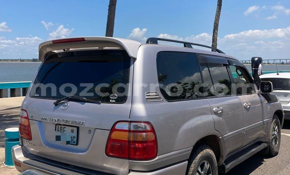 Buy Used Toyota Land Cruiser Silver Car in Maputo in Maputo Buy Used Toyota Land Cruiser Silver Car in Maputo in Maputo