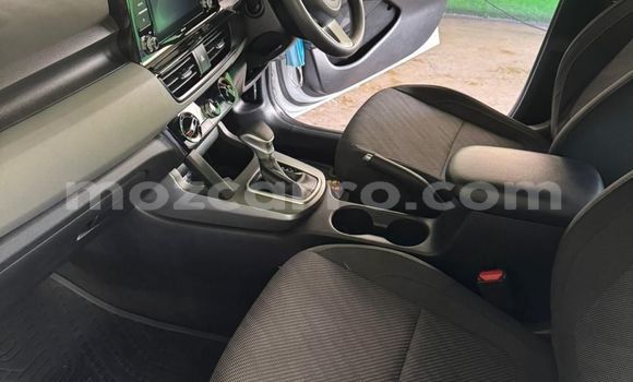 Comprar Novo Kia Sephia Branco Carro em Maputo em Maputo Comprar Novo Kia Sephia Branco Carro em Maputo em Maputo