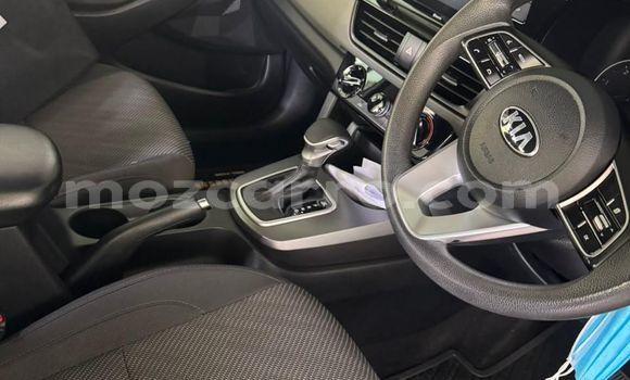 Comprar Novo Kia Sephia Branco Carro em Maputo em Maputo Comprar Novo Kia Sephia Branco Carro em Maputo em Maputo