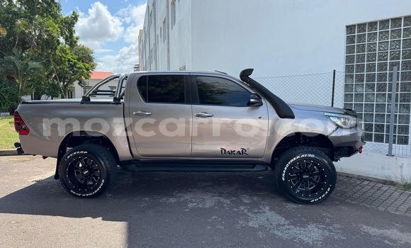 Tenga Tsaru Toyota Hiluxe Revo Zvimwe Mota in Maputo in Maputo Tenga Tsaru Toyota Hiluxe Revo Zvimwe Mota in Maputo in Maputo