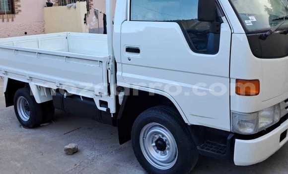 Comprar Novo Toyota Dyna Branco Caminhão em Maputo em Maputo Comprar Novo Toyota Dyna Branco Caminhão em Maputo em Maputo