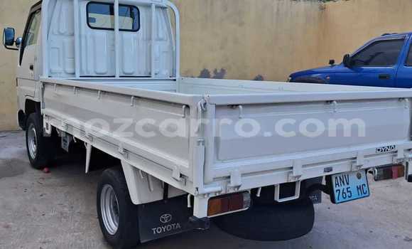 Comprar Novo Toyota Dyna Branco Caminhão em Maputo em Maputo Comprar Novo Toyota Dyna Branco Caminhão em Maputo em Maputo