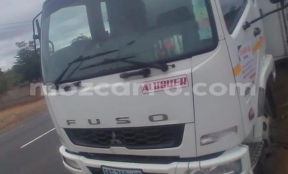 Comprar Novo Mitsubishi Canter Branco Caminhão em Maputo em Maputo Comprar Novo Mitsubishi Canter Branco Caminhão em Maputo em Maputo