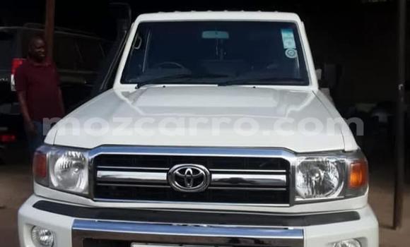 Comprar Usado Toyota Land Cruiser Branco Carro em Maputo em Maputo