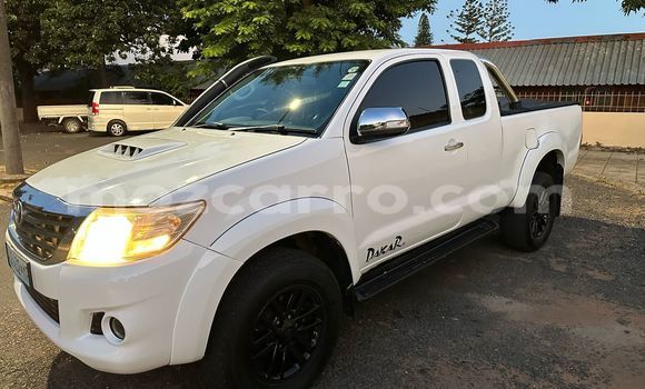 Tenga Tsaru Toyota Hilux Chena Mota in Maputo in Maputo Tenga Tsaru Toyota Hilux Chena Mota in Maputo in Maputo