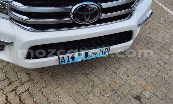 Tenga Tsaru Toyota Hilux Chena Mota in Maputo in Maputo Tenga Tsaru Toyota Hilux Chena Mota in Maputo in Maputo