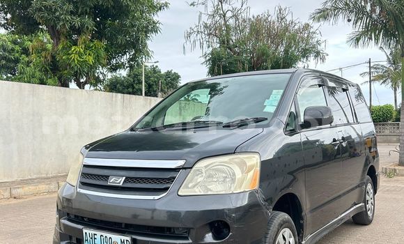 Comprar Usado Toyota Noah Preto Carro em Maputo em Maputo Comprar Usado Toyota Noah Preto Carro em Maputo em Maputo