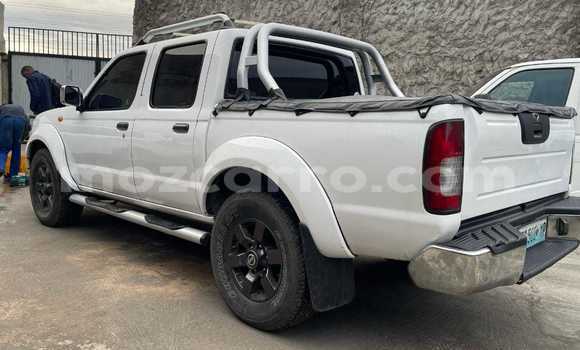 Tenga Tsaru Nissan Hardbody Chena Mota in Maputo in Maputo Tenga Tsaru Nissan Hardbody Chena Mota in Maputo in Maputo