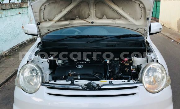 Tenga Tsaru Toyota Sienta Chena Mota in Maputo in Maputo Tenga Tsaru Toyota Sienta Chena Mota in Maputo in Maputo