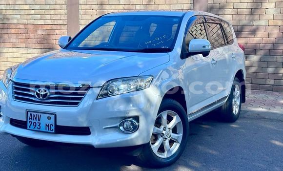 Buy Used Toyota Vanguard White Car in Maputo in Maputo Buy Used Toyota Vanguard White Car in Maputo in Maputo