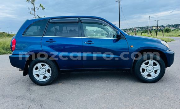 Comprar Usado Toyota RAV4 Azul Carro em Maputo em Maputo Comprar Usado Toyota RAV4 Azul Carro em Maputo em Maputo